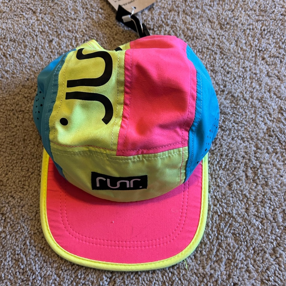 NWT RNNR neon cap